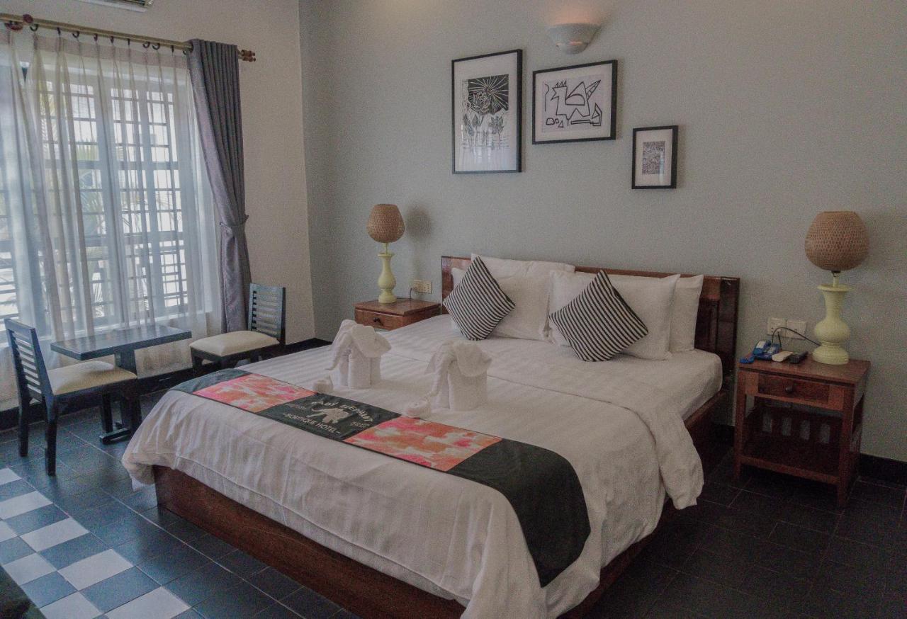 Baby Elephant Boutique Hotel Siem Reap Exteriör bild