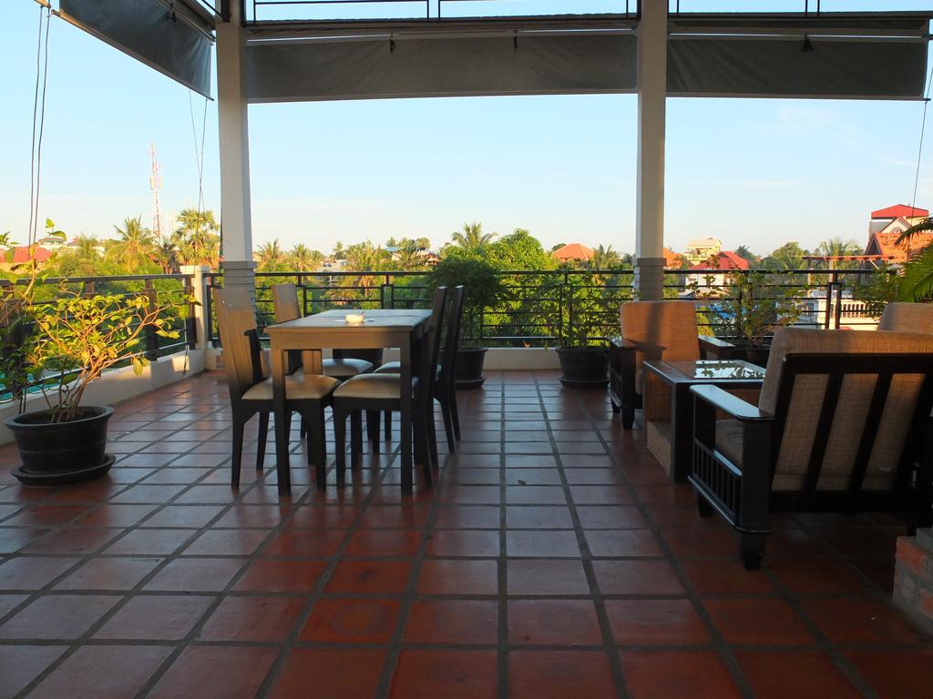 Baby Elephant Boutique Hotel Siem Reap Exteriör bild