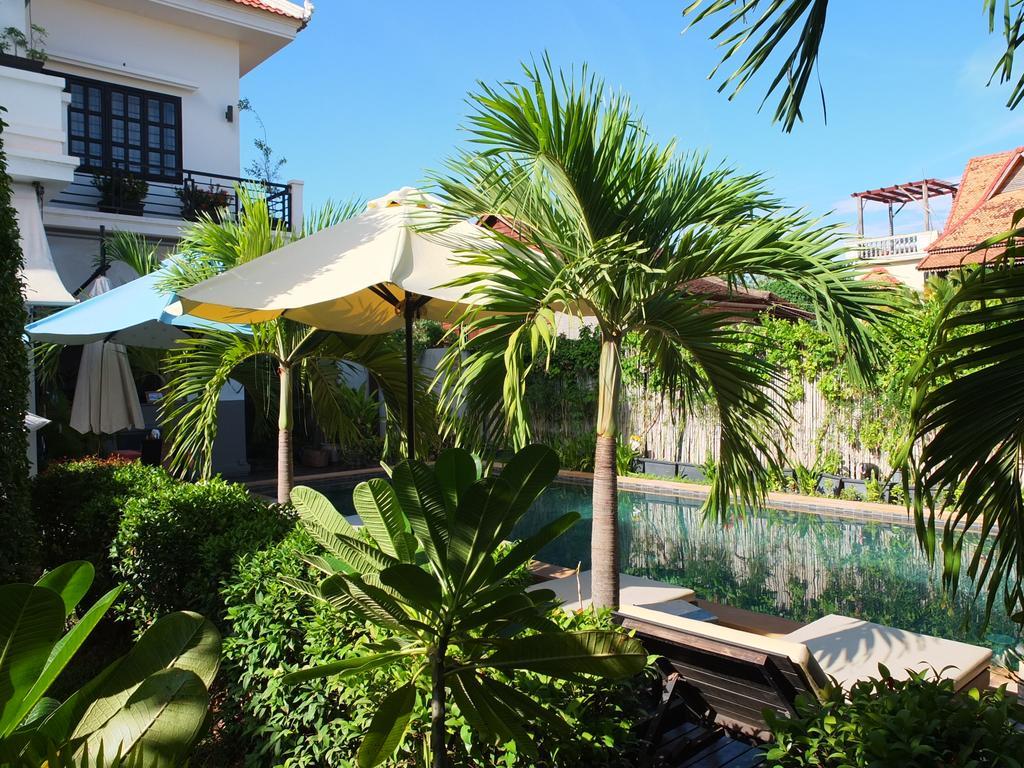 Baby Elephant Boutique Hotel Siem Reap Exteriör bild