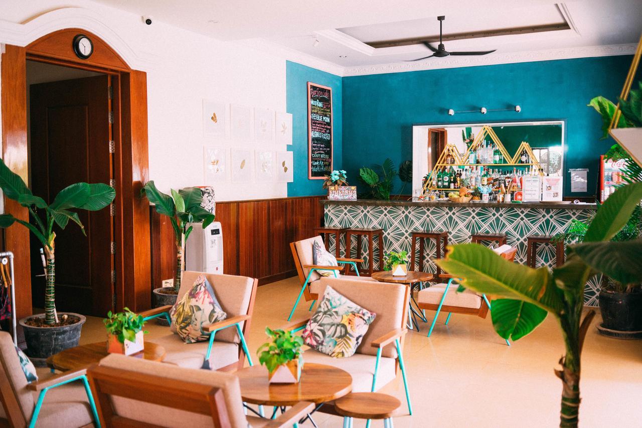 Baby Elephant Boutique Hotel Siem Reap Exteriör bild