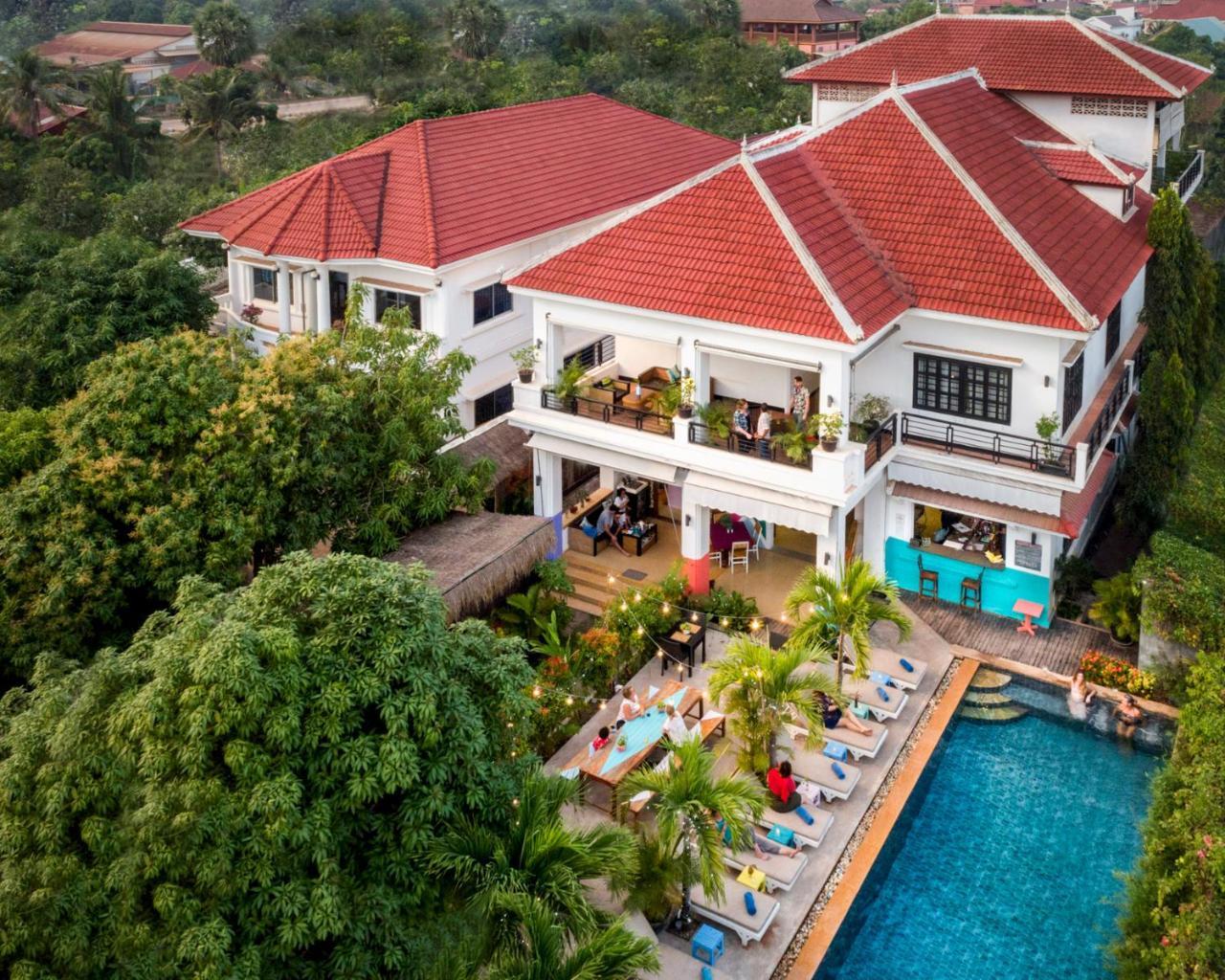 Baby Elephant Boutique Hotel Siem Reap Exteriör bild