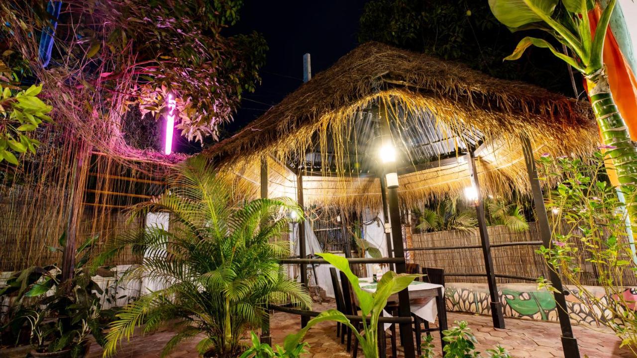 Baby Elephant Boutique Hotel Siem Reap Exteriör bild