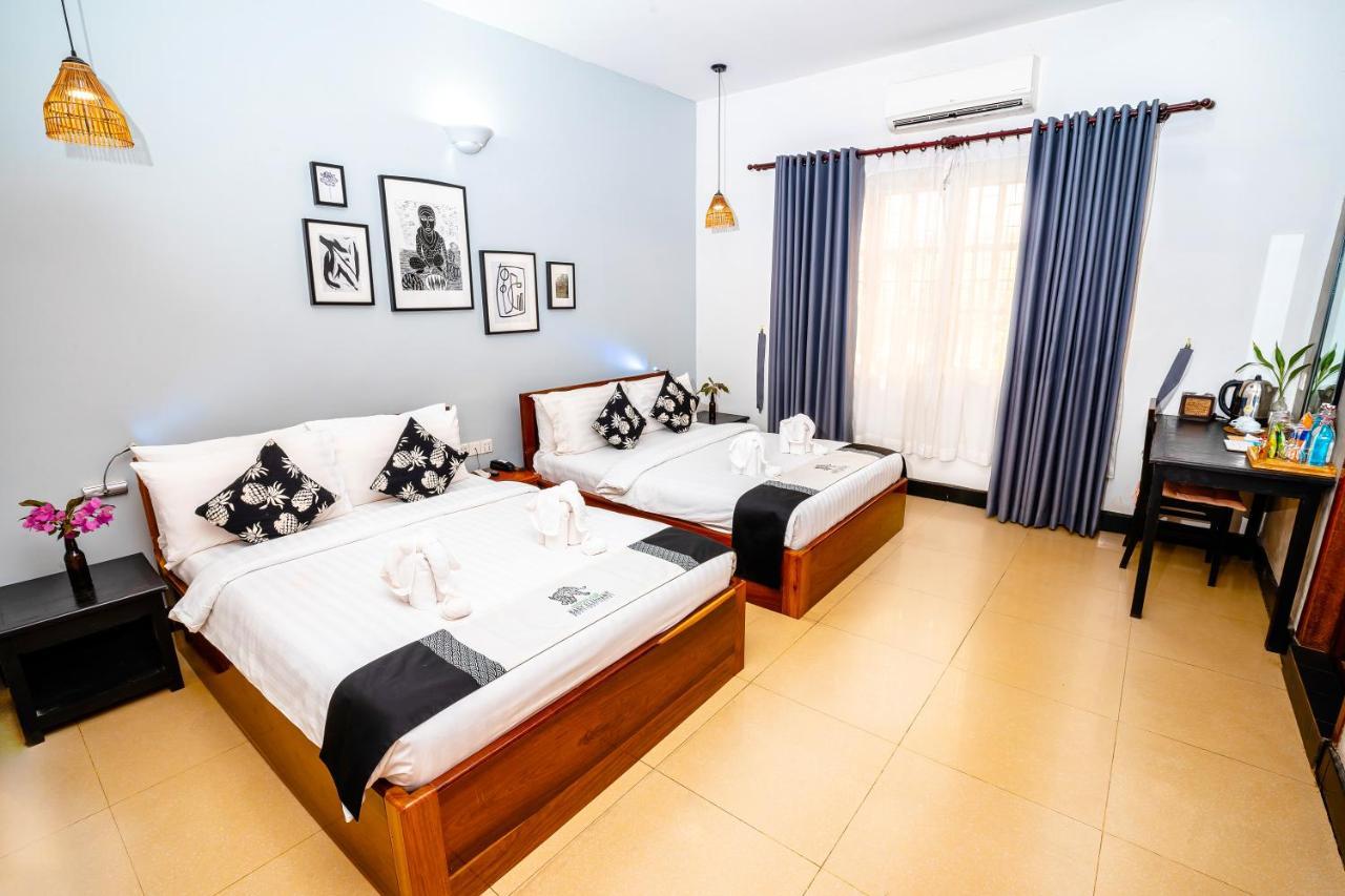 Baby Elephant Boutique Hotel Siem Reap Exteriör bild